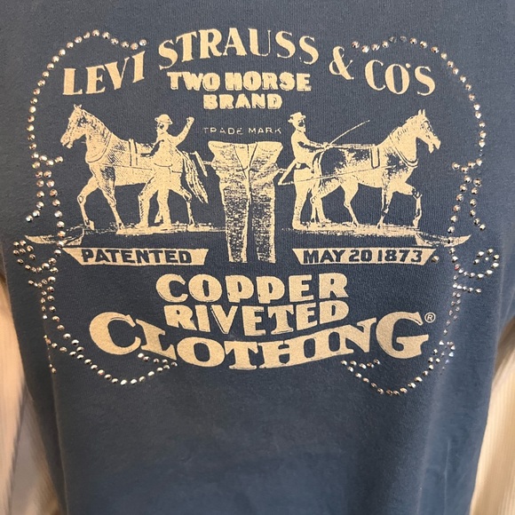 Levi’s Red Tab cotton embellished long-sleeved tshirt. Super cute & soft. XL. - Picture 3 of 10